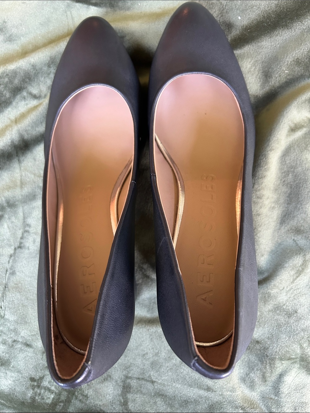 AEROSOLES Black Pointed-Toe Women's Heels 8.5 leather. Check pictures. - Picture 7 of 7
